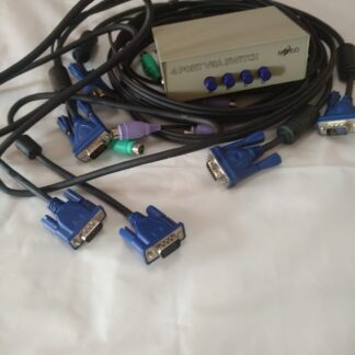 4 Ports VGA Switch with 4 Cables